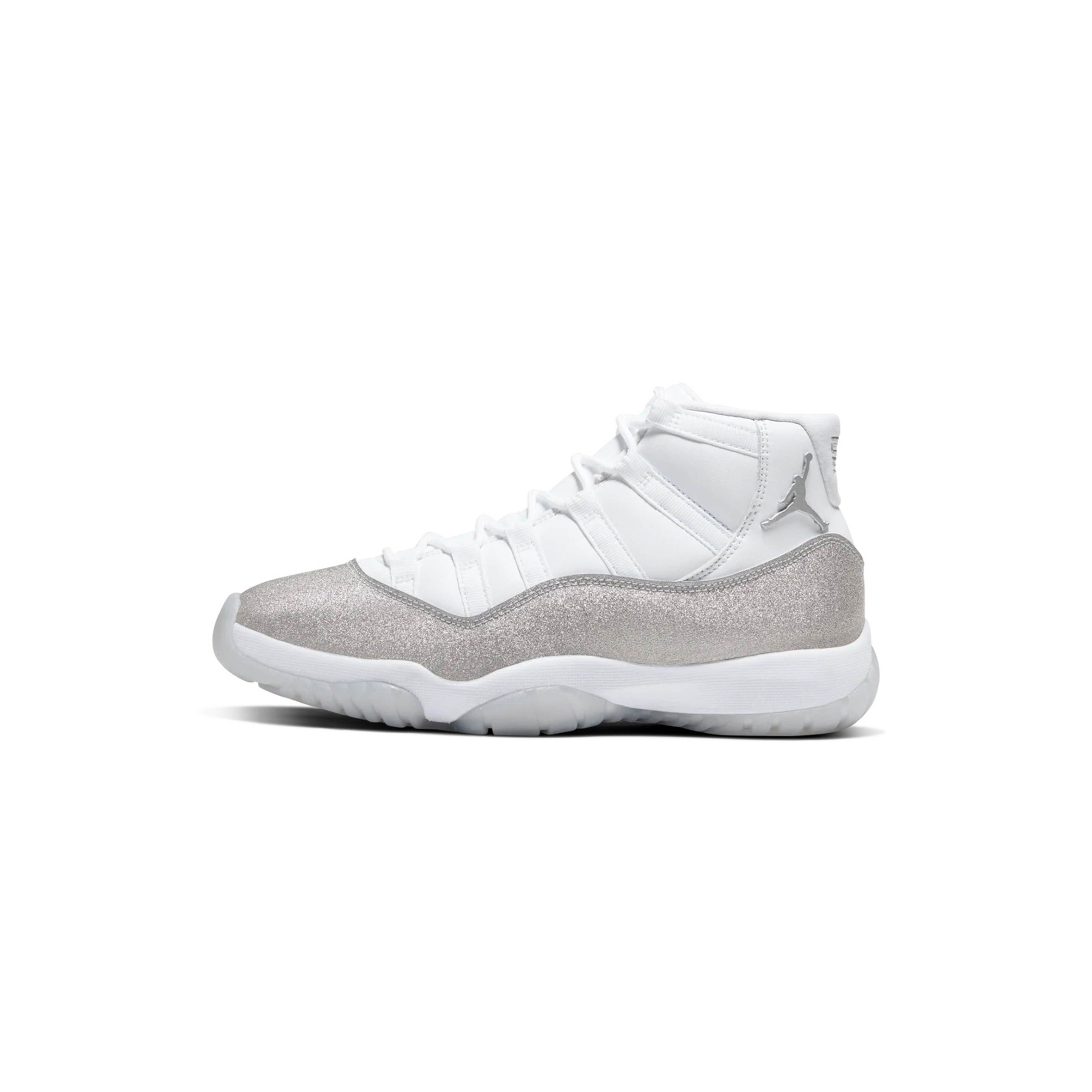 NIKE  JORDAN 11 RETRO WHITE METALLIC SILVER AR0715-100